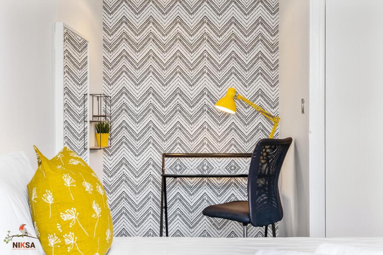 Niksa Serviced Accommodation - 3 Bedroom House Welwyn Garden City Buitenkant foto